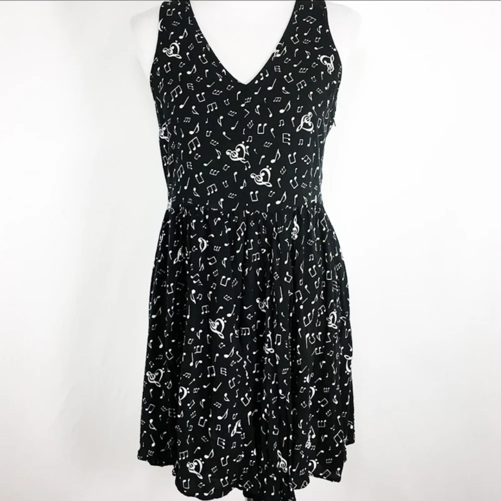 Hot Topic Vintage Black & White Music Note Fit & Flare Dress Size Large - Picture 1 of 11